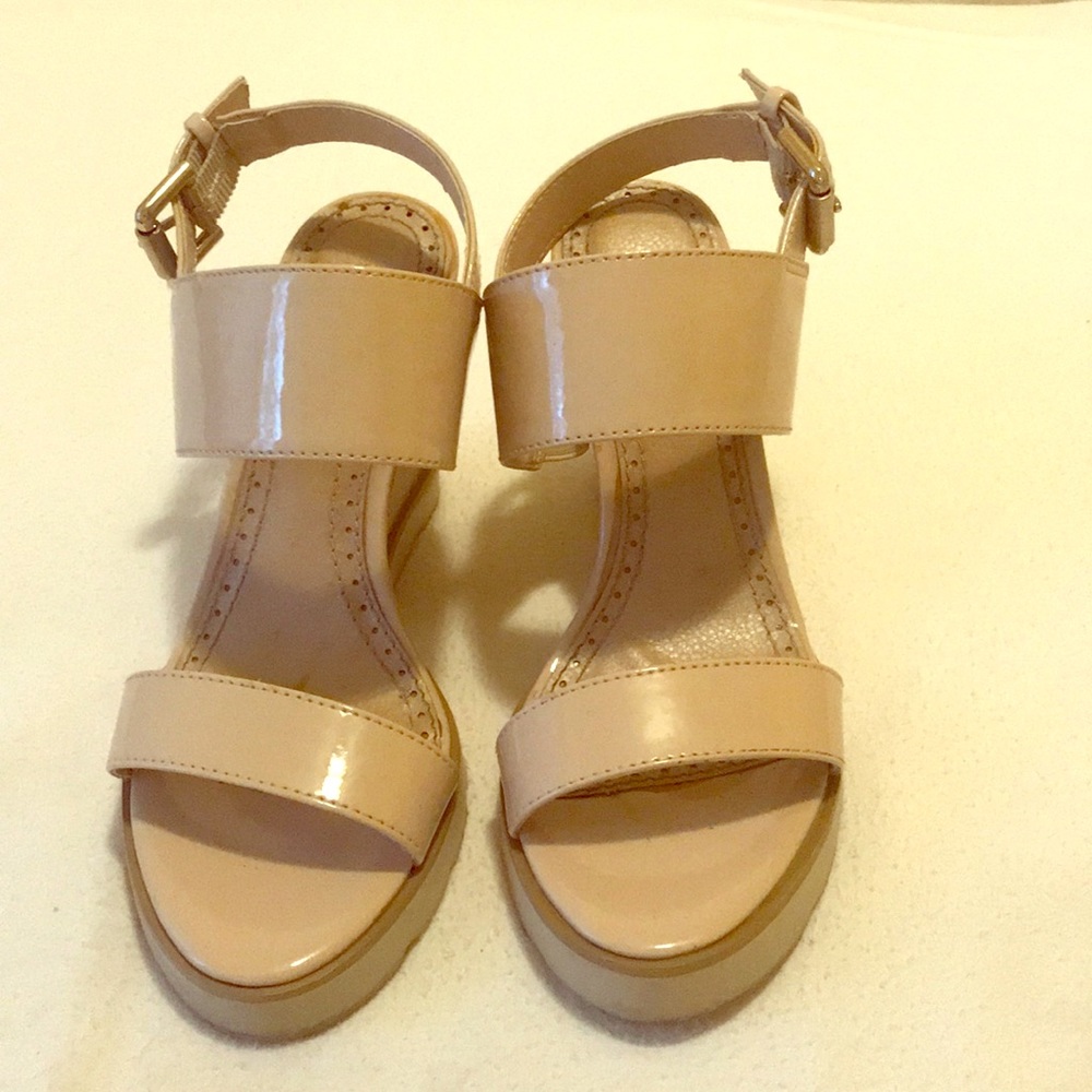 Charles Davis wedges size 6
